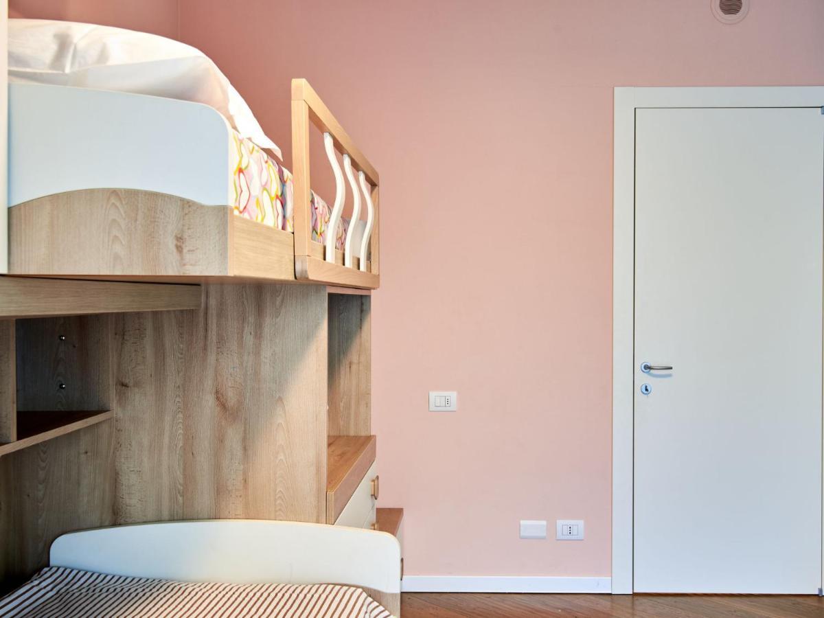 Apartment Promessi Sposi By Interhome Леко Екстериор снимка
